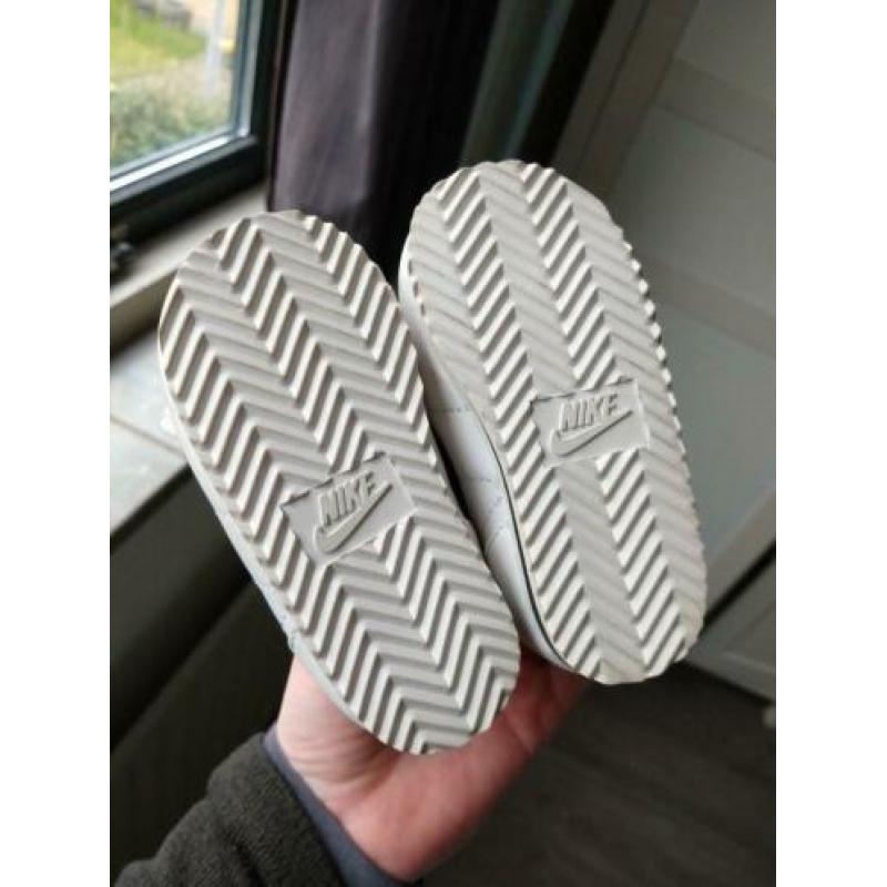 Nike sneakers 19,5