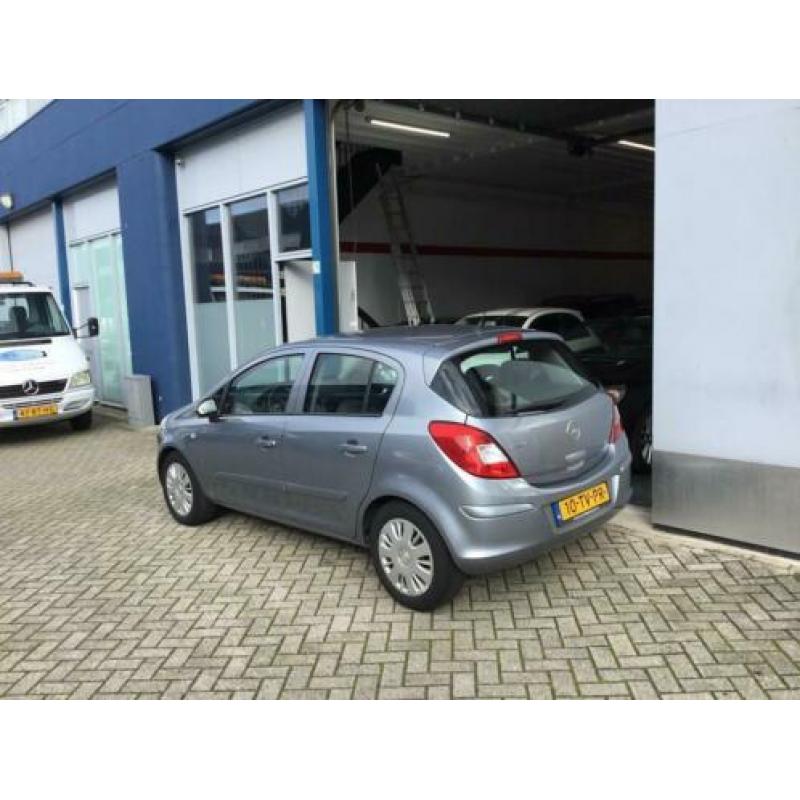 Opel Corsa 1.2-16V Business 5 Deurs airco
