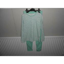Mooie zomer pyjama maat 146 Name-It (meer pyjama,s)