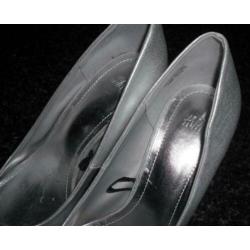 Zilverkleurige Dames Pumps Hoge Hak maat 39 (bij trouwjurk )