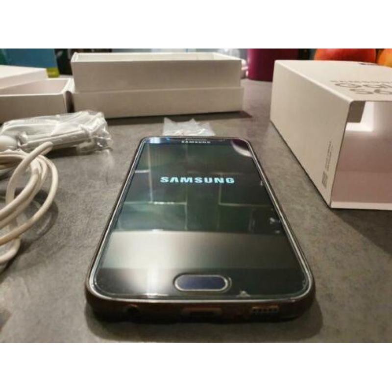 Samsung Galaxy S6 incl. beschermhoes en Tetrax carkit