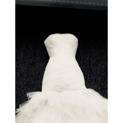 Ivoorkleurige mermaid trouwjurk mt 38/40 met sleep