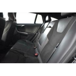 Volvo V60 T4 190pk Aut. R-Design / Navi / Xenon / Clima