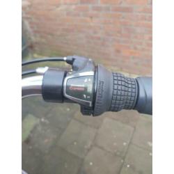 te koop damesfiets cruiser fiets goud met wit