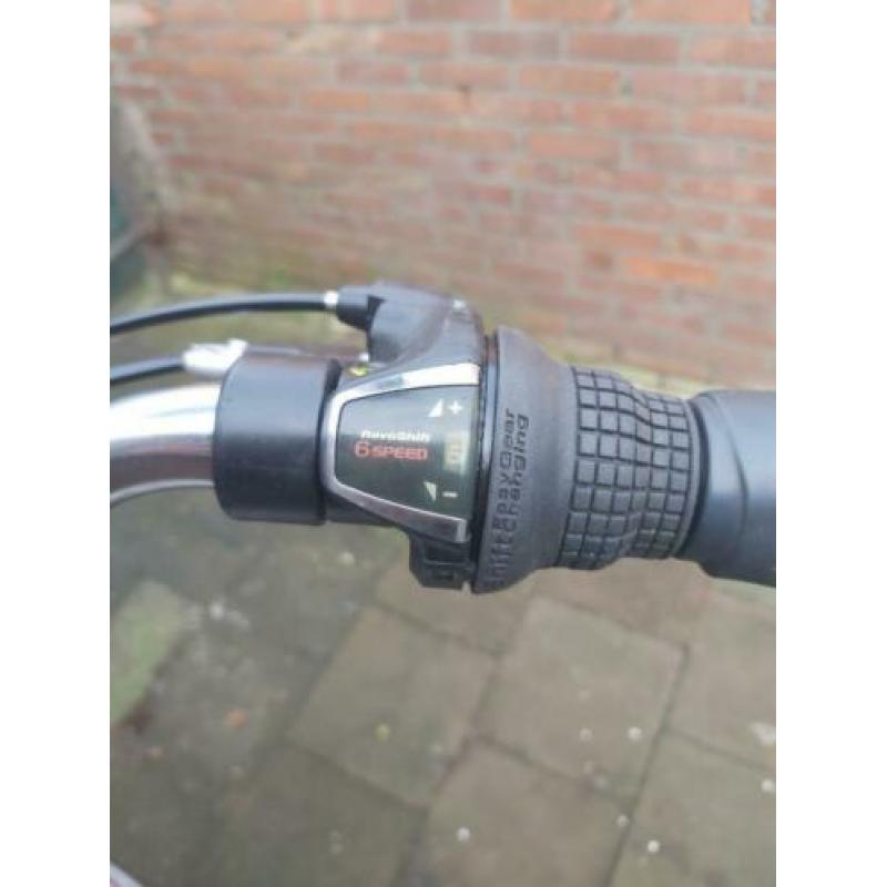 te koop damesfiets cruiser fiets goud met wit