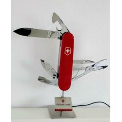 Victorinox groot bewegend reclame display etalage mes zakmes