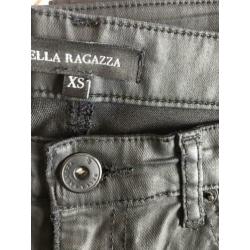 Stoere zwart gecoate broek van Bella Ragazza xs