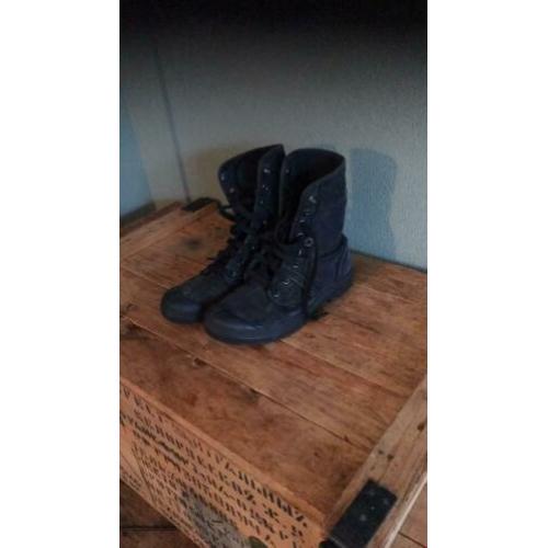 Palladium pallabrouse baggy maat 40