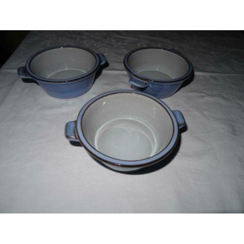 Volendams aardewerk, 3 soepkommen, blauw