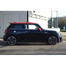 MINI 3-deurs John Cooper Works Chili + Wired (bj 2017)