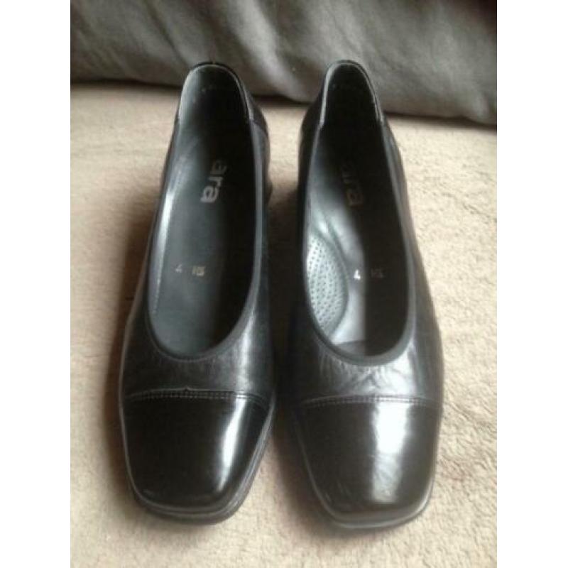 Zwarte Schoenen met lage hak / maat: 37