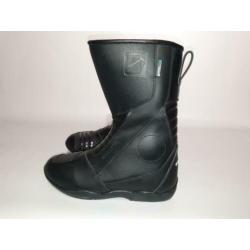 NIEUWE Booster Reivo mt 42 van € 109,95 voor € 79,95