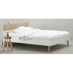 Tweepersoonsbed incl. lattenbodem en matras!