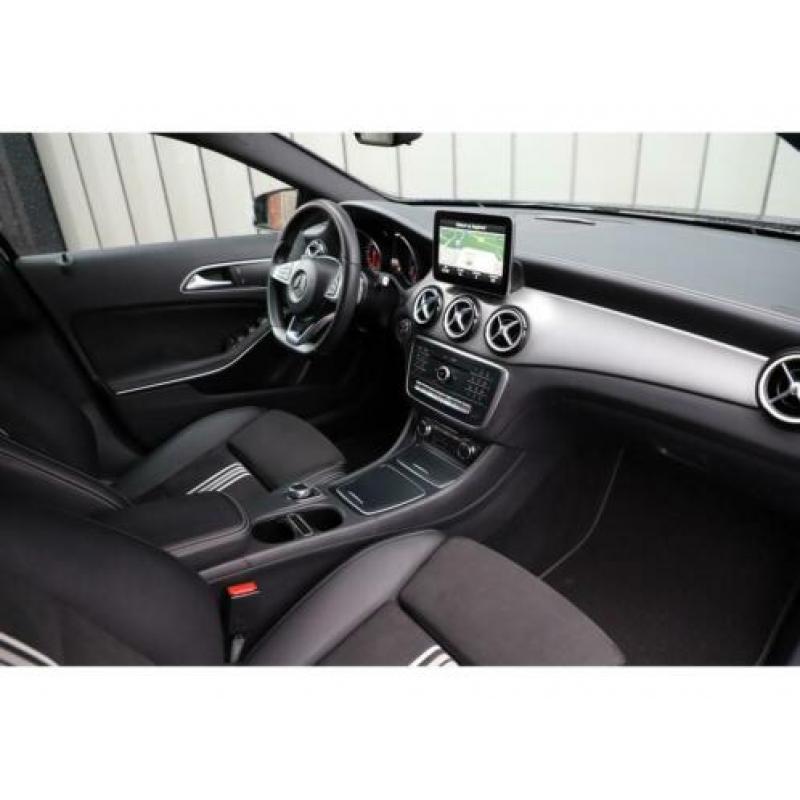 Mercedes-Benz A-Klasse 200 AMG Aut7 Navi Keyles-start Stoelv