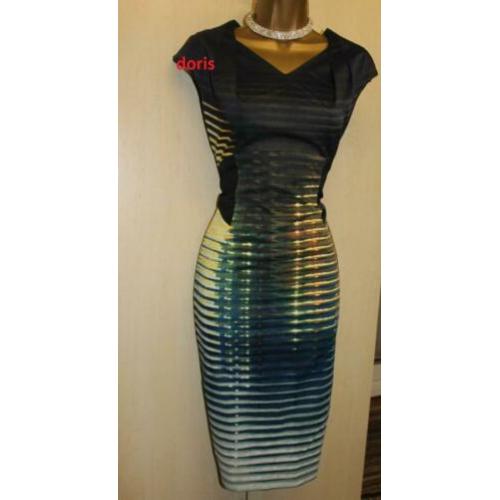 jurk Karen Millen maat 12/40 oksel tot oksel 43/46 cm lengte