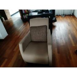 Te koop bankstel met eettafel stoelen en fauteuil