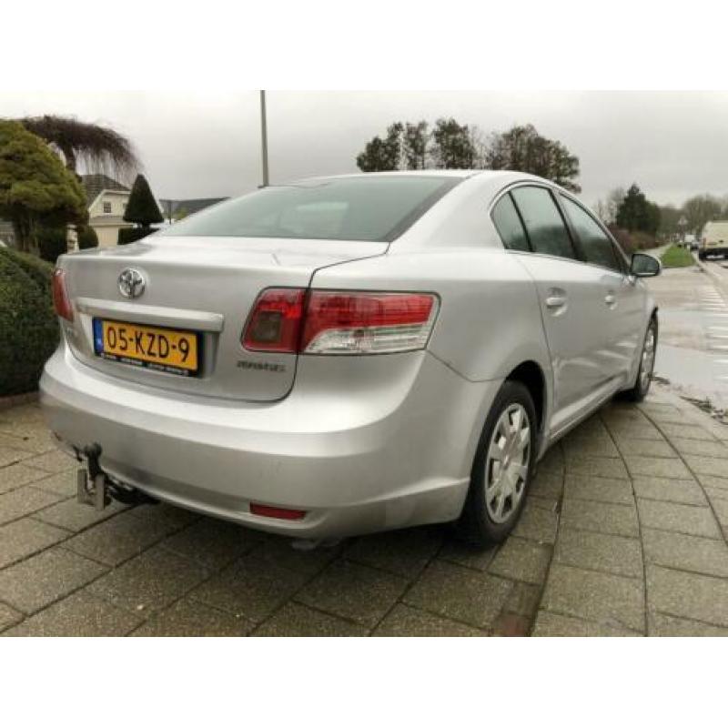 Toyota Avensis 1.6 VVTi Comfort sedan h6 (bj 2010)