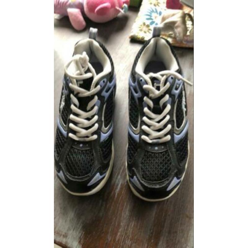 FILA dames sportschoenen maat 37,5