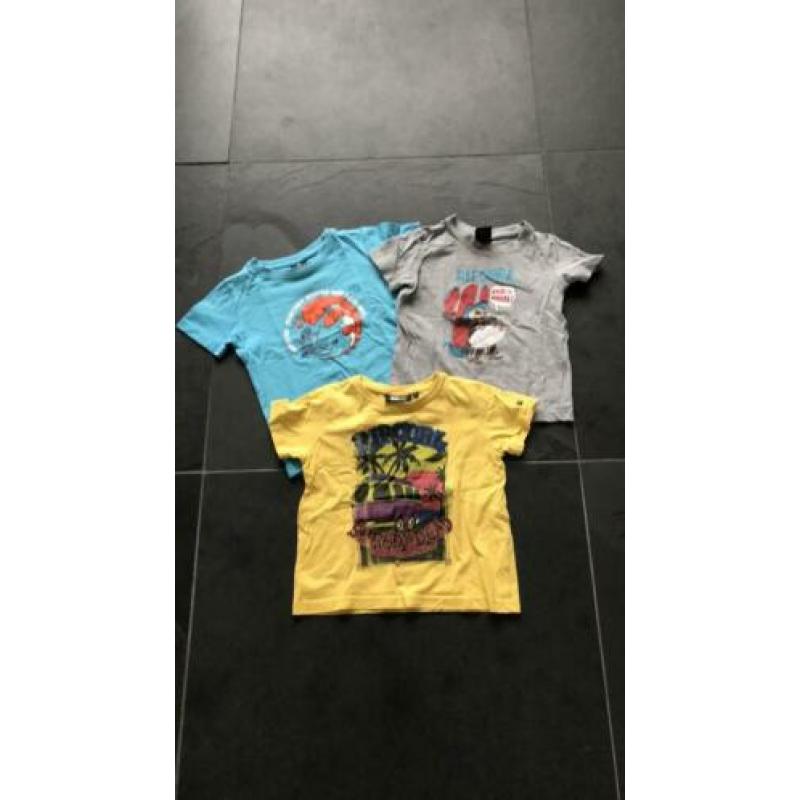 Rip Curl t-shirts jongens maat 104.