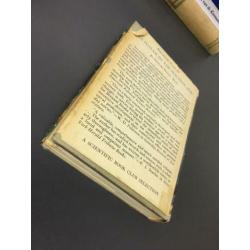 A guide to Naval strategy Brodie ~ uit 1944