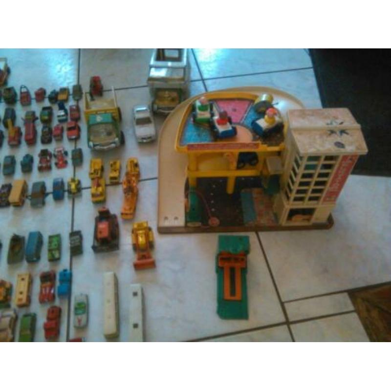 350 stuks model auto"s (zoldervonds)