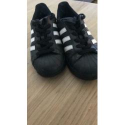 Adidas superstar zwart maat 36 2/3
