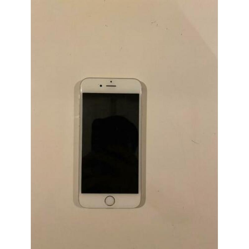 I phone 6, 64GB, Silver white met hoes te koop