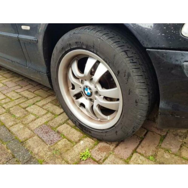 BMW 3-Serie 1.9 I 316 2000 Zwart | Airco | APK 12-2020