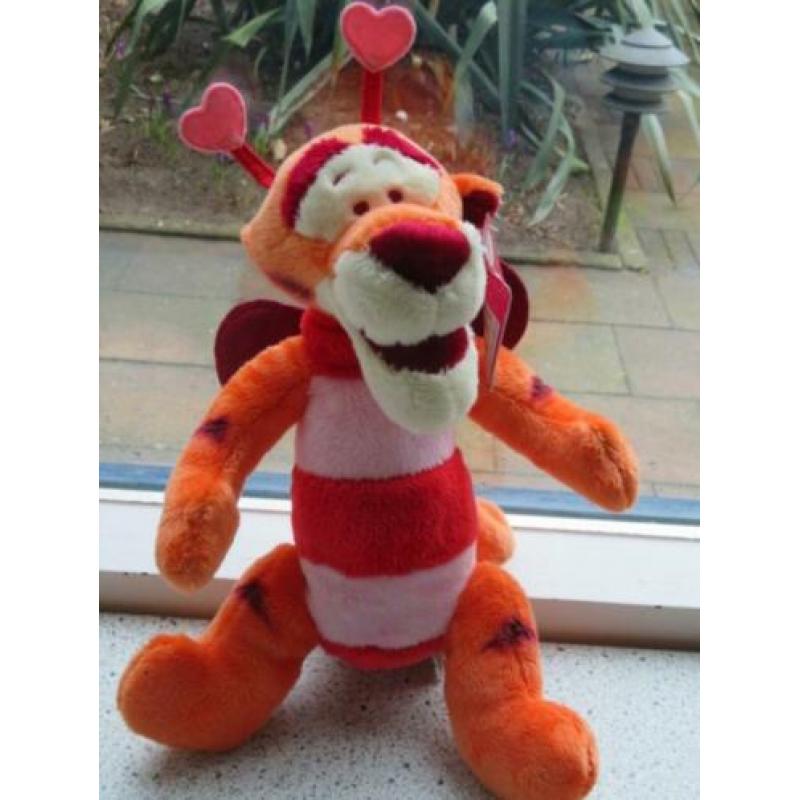 Disney Teigetje merk Nicotoy Tigger Valentijn meet ca 35 cm