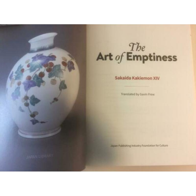 japans porselein Art of emptiness nieuw Sakaida Kakiemon boe