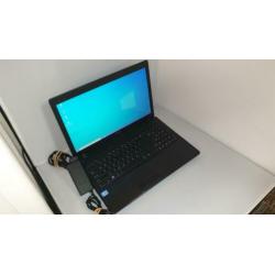 Asus X54c met lader i3 - 6GB RAM - 500GB HDD