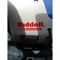 shoulderpads American football riddell evolution