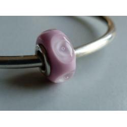 Roze beads, past ook op TROLLBEADS