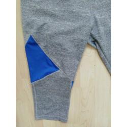 2 Sportcapri's, maat L.