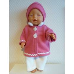 Jasje met een muts of cupuchon +lange broek voor de baby pop