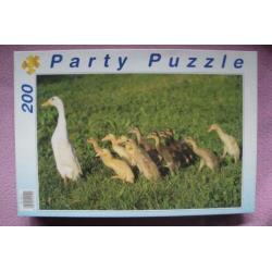 PARTY KINDER PUZZLE 200 grote stukjes voor 1.95euro.
