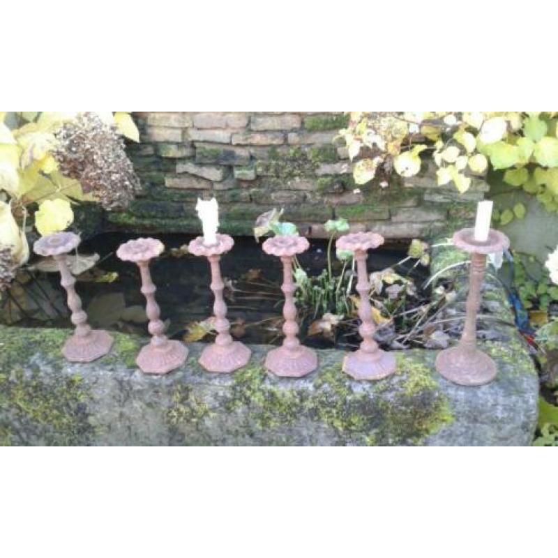 6 stuks gietijzeren kandelaar (oud, brocante)