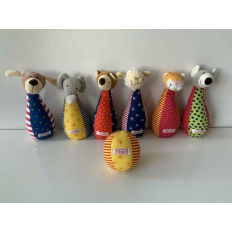 Knuffel kegelspel met bal (rammelaar) van Sigikid