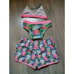 Nieuw staat set bikini short Retour mt 9 10 134 140. Fantas