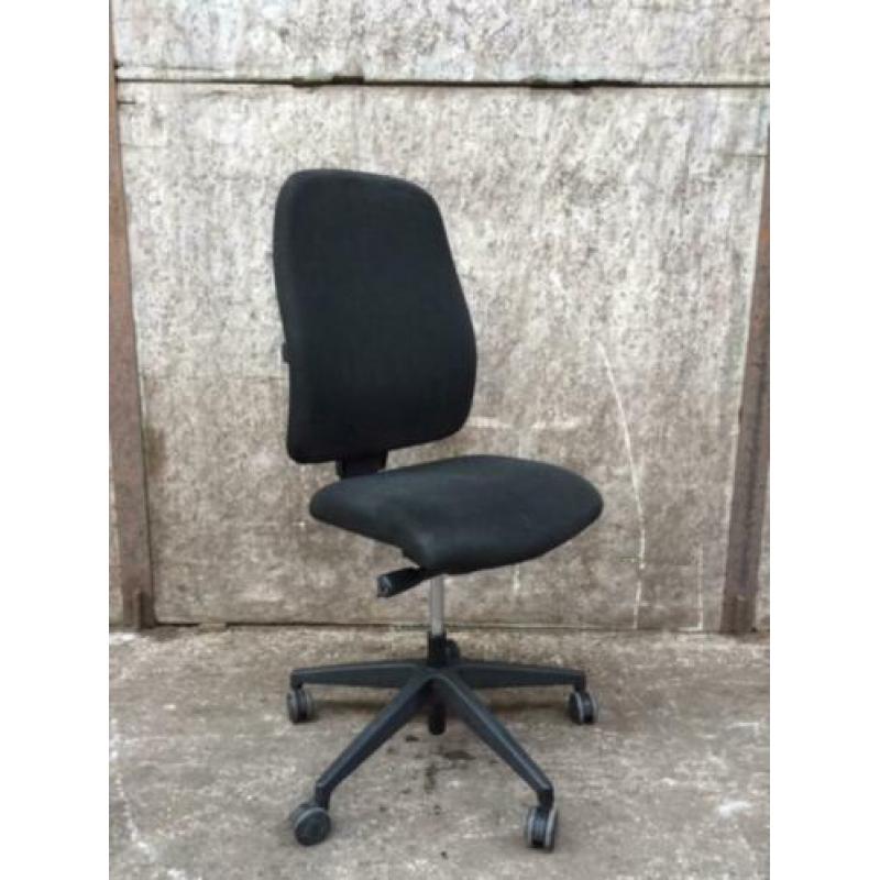Interstuhl bureaustoelen - zwart gestoffeerd - ergonomisch
