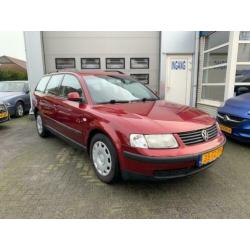 Volkswagen Passat Variant 1.9 TDI Trendline H6 apk/clima