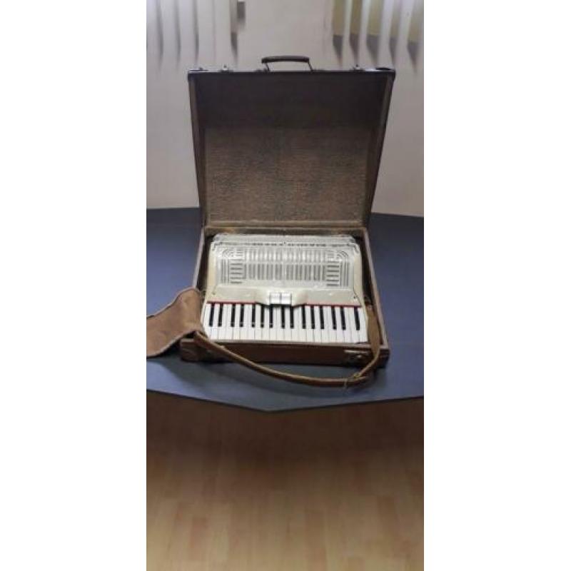 Accordeon Bianco Freres (parelmoer)