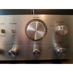 Akai 2450 Versterker