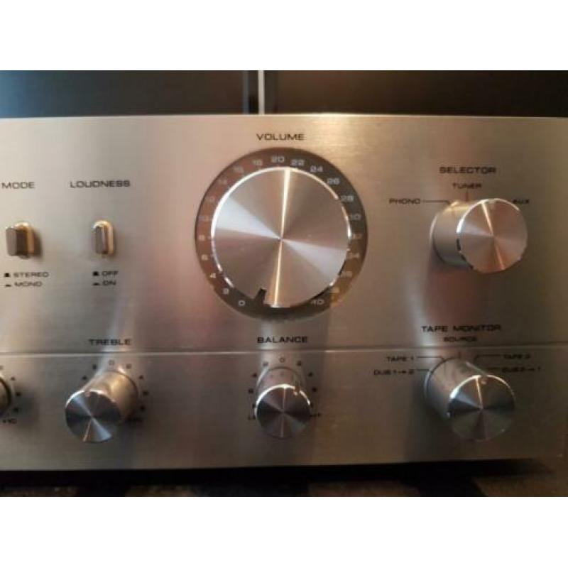 Akai 2450 Versterker