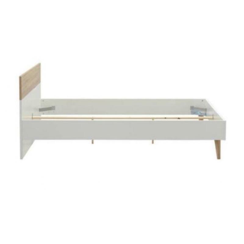 Tweepersoonsbed incl. lattenbodem en matras!