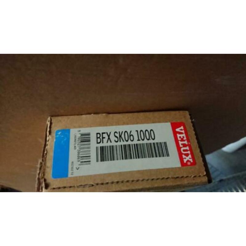 Velux tuimelvenster GGL SK06, 2070 veiligheidsglas