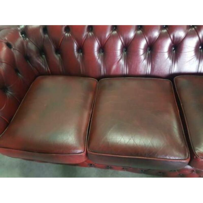 Vintage Chesterfield bank + GRATIS BEZORGING