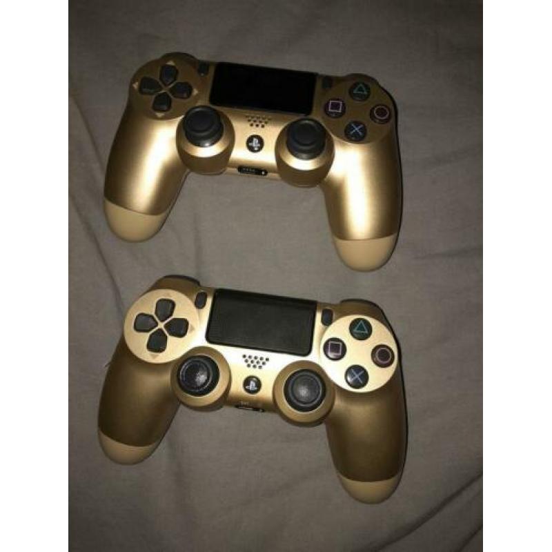 Gold Playstation 4, 2 controles, 2 spellen