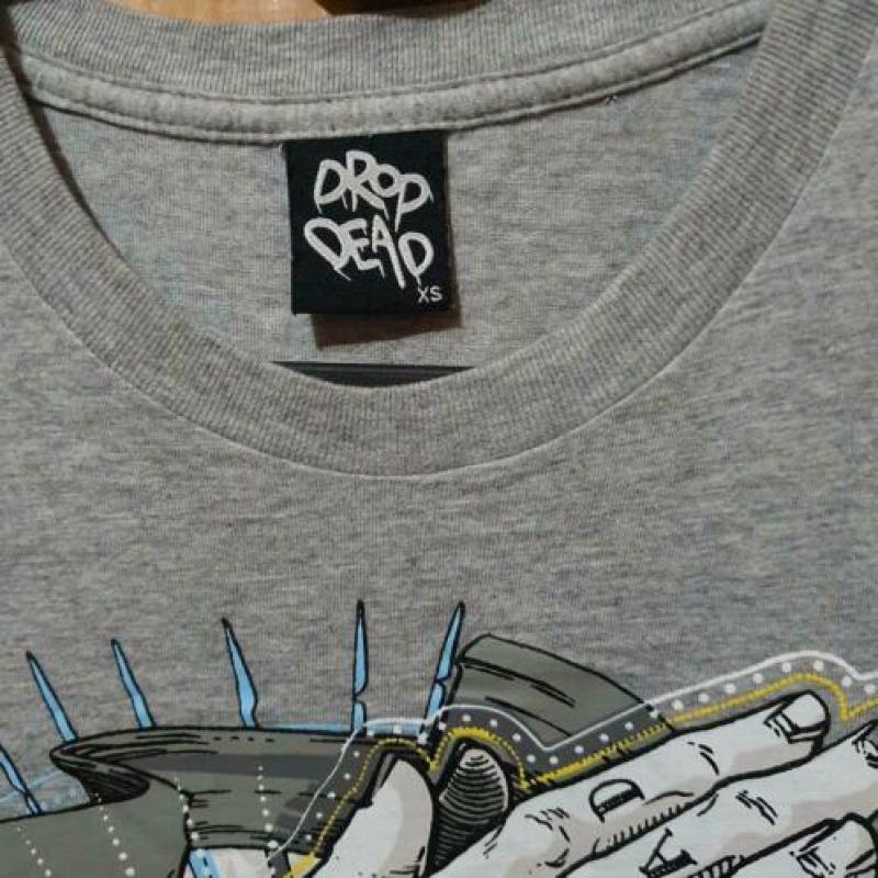 Drop Dead t-shirt maat S