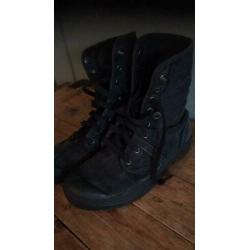 Palladium pallabrouse baggy maat 40